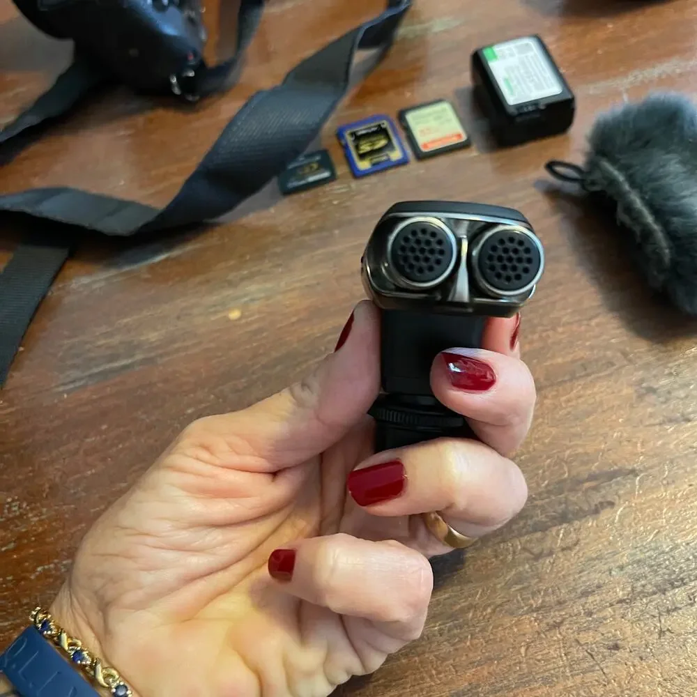 SONY A-6000 Camera PARTS ONLY 24.3mp w/ Acc. Sony Microphone + 2 Lens & More